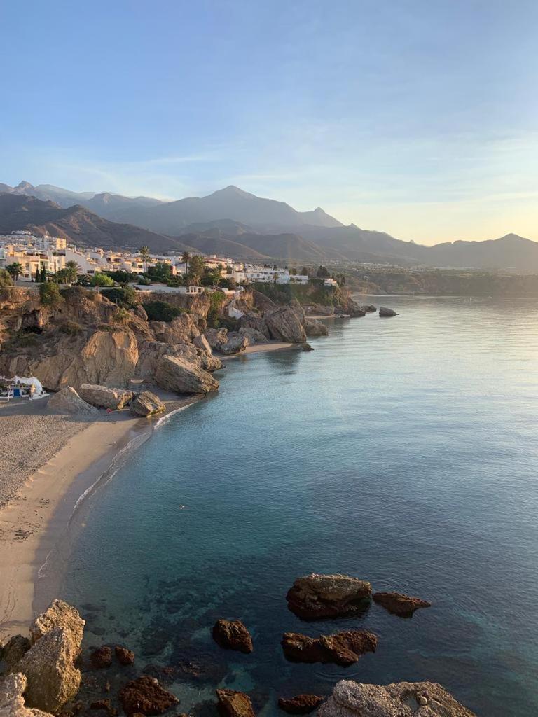 Luxury Sea View 2 Bedroom Apartment By Maison Jaken Nerja Eksteriør bilde